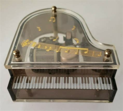 hong kong music boxes